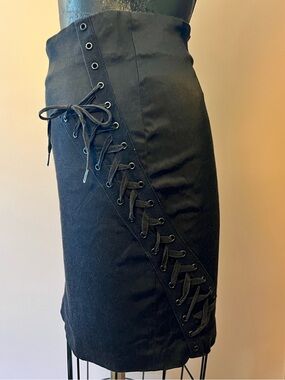 Y2K Cache Asymmetrical Lace Up Pencil Skirt Size 6 Goth Going Out Sexy